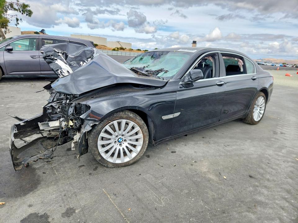 2012 BMW 750 - Търг №66978906