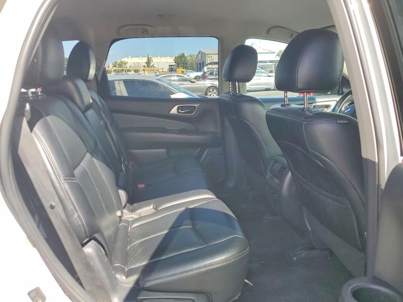 Photo 11 from auction – 2015 NISSAN PATHFINDER with VIN 5N1AR2MN2FC711438