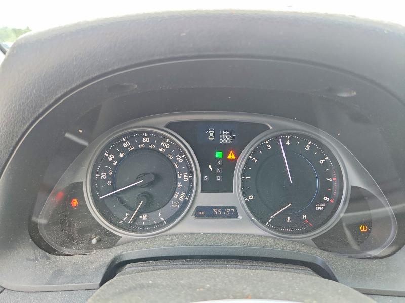 Photo 9 from auction – 2008 LEXUS IS with VIN JTHCK262X85018028