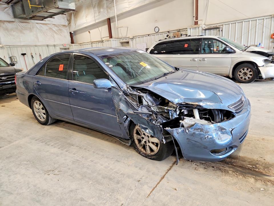 Снимка 4 от търг – 2004 TOYOTA CAMRY с VIN 4T1BE30K04U920489