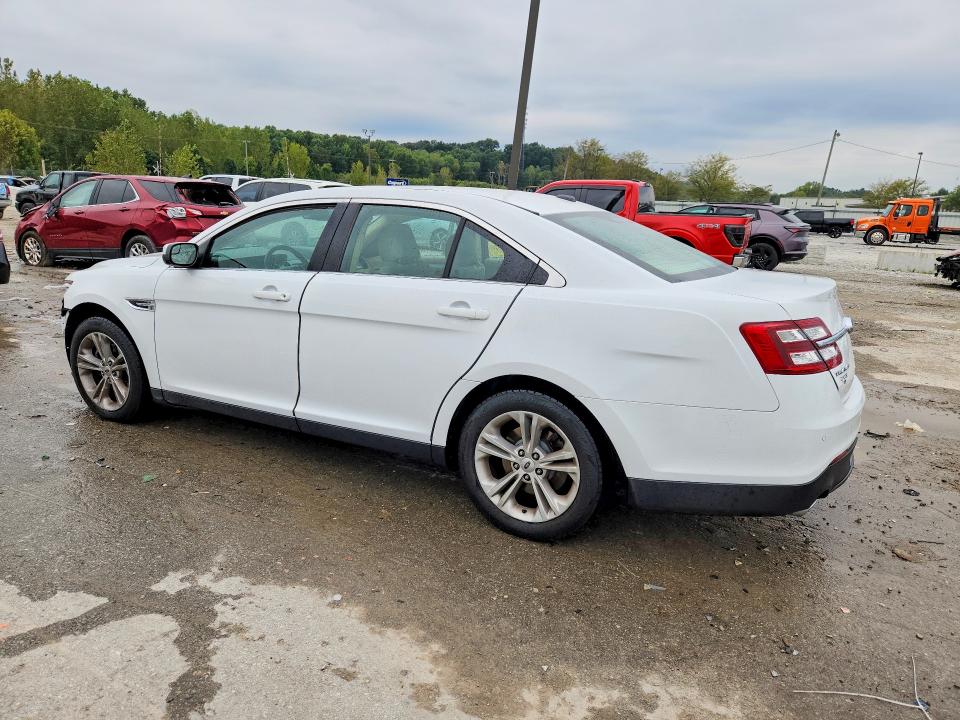 Photo 2 from auction – 2019 FORD TAURUS with VIN 1FAHP2E85KG109062