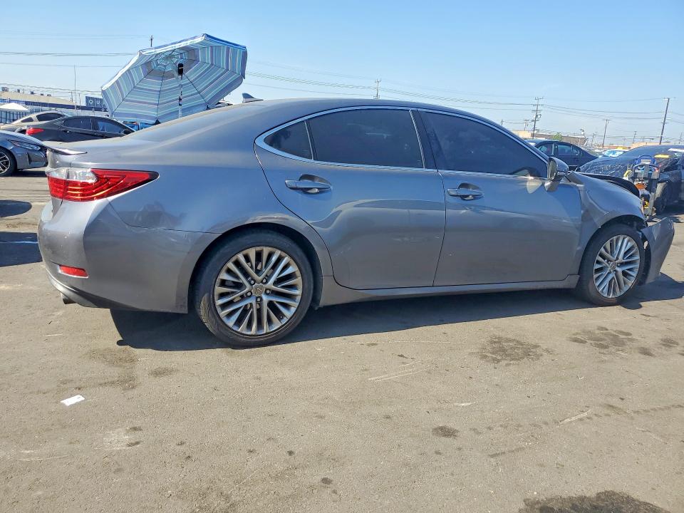 Photo 3 from auction – 2014 LEXUS ES with VIN JTHBK1GG7E2124286