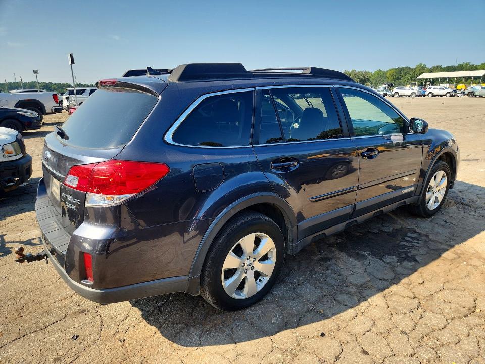 Photo 3 from auction – 2011 SUBARU OUTBACK with VIN 4S4BRDLC1B2440078