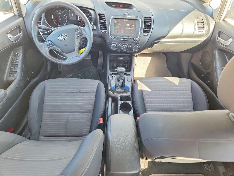 Foto 8 de la subasta – 2018 KIA FORTE con VIN 3KPFL4A71JE171899