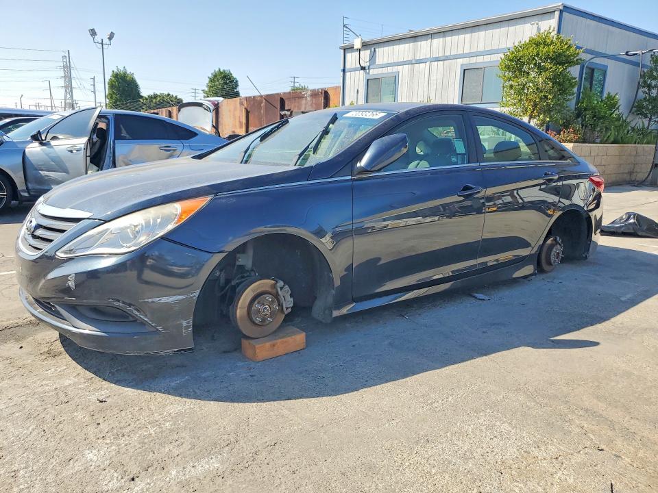 HYUNDAI SONATA 2014 with VIN 5NPEB4AC8EH902275 - Photo from auction