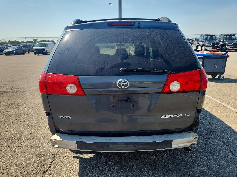 Photo 6 from auction – 2010 TOYOTA SIENNA with VIN 5TDKK4CC4AS321053
