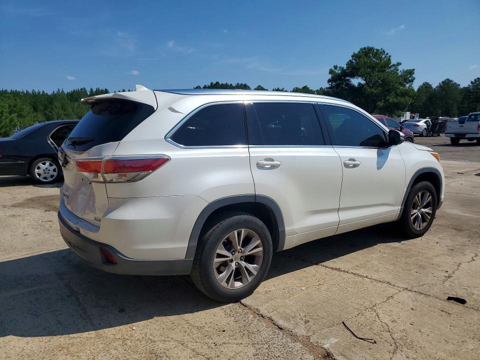 Снимка 3 от търг – 2014 TOYOTA HIGHLANDER с VIN 5TDKKRFH3ES006335