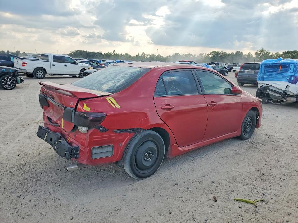 Снимка 3 от търг – 2013 TOYOTA COROLLA с VIN 5YFBU4EEXDP090150