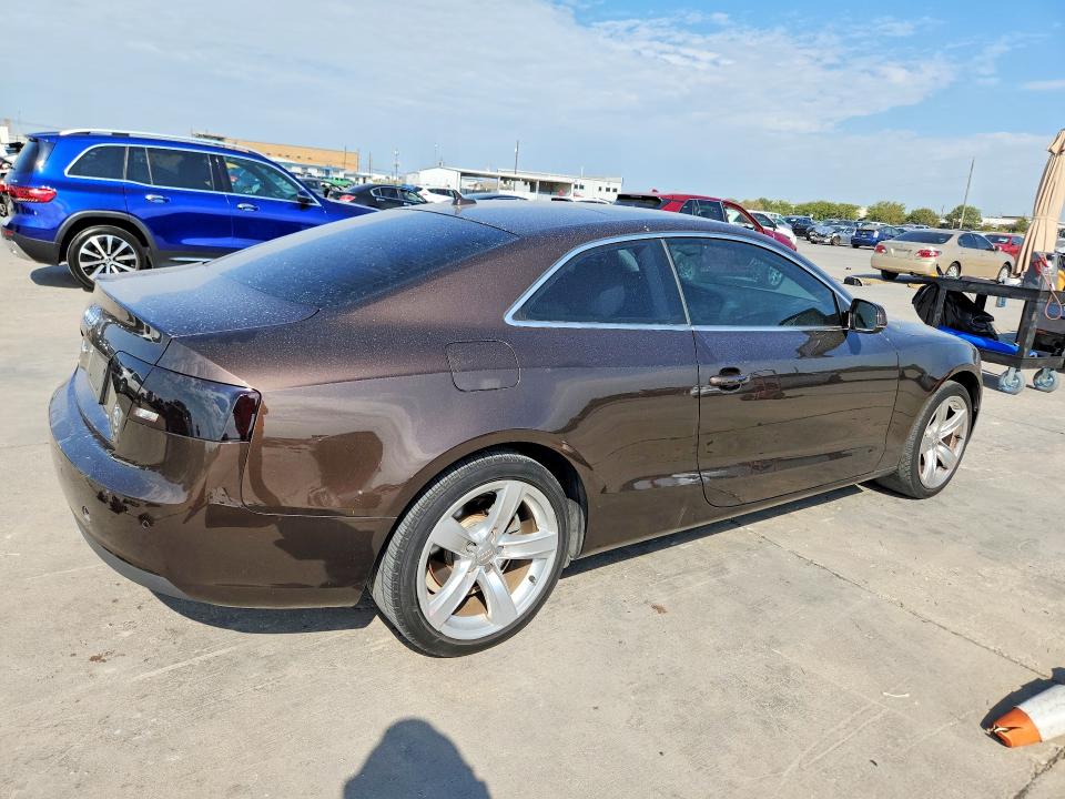 Foto 3 de la subasta – 2013 AUDI A5 con VIN WAULFAFR5DA074860