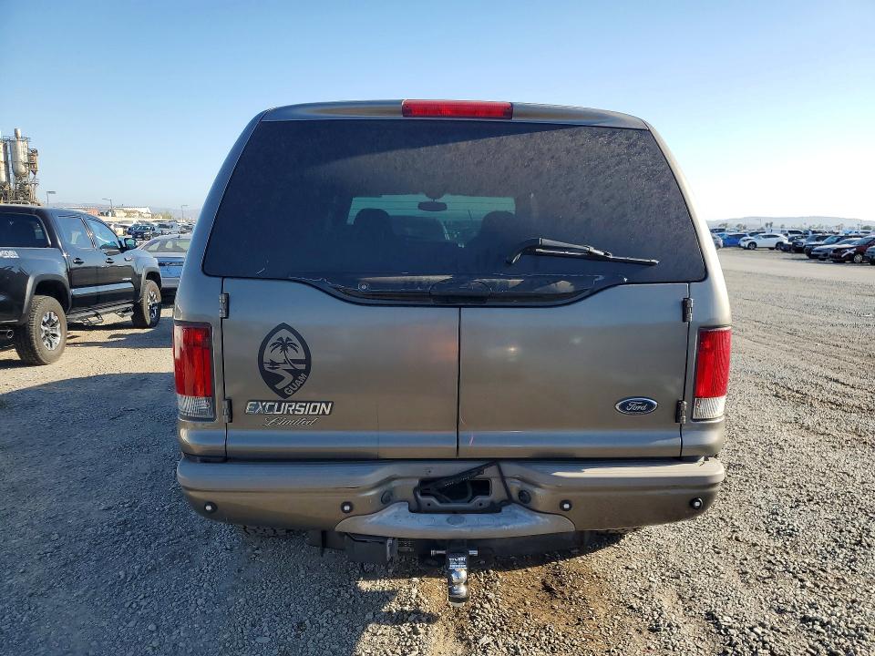 Zdjęcie 6 z aukcji – 2002 FORD EXCURSION z VIN 1FMNU43S32ED37004
