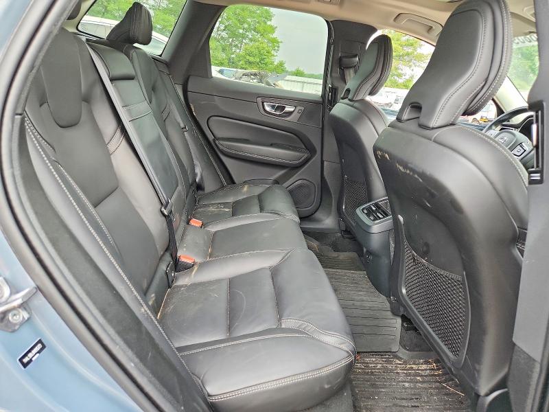Photo 11 from auction – 2022 VOLVO XC60 with VIN YV4L12RL8N1915373