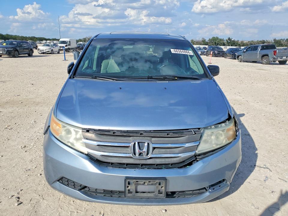 Photo 5 from auction – 2011 HONDA ODYSSEY with VIN 5FNRL5H6XBB013606