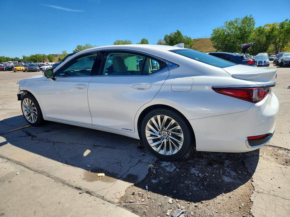 Photo 2 from auction – 2021 LEXUS ES with VIN 58AEA1C13MU005550