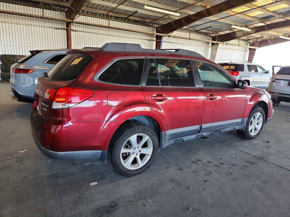 Photo 3 from auction – 2013 SUBARU OUTBACK with VIN 4S4BRBCC0D3245669