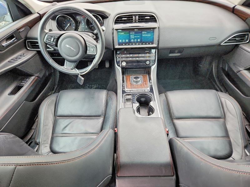 Photo 8 from auction – 2017 JAGUAR XE with VIN SAJAK4BV9HA952033