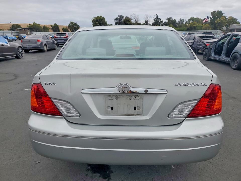 Photo 6 from auction – 2001 TOYOTA AVALON with VIN 4T1BF28B81U172453