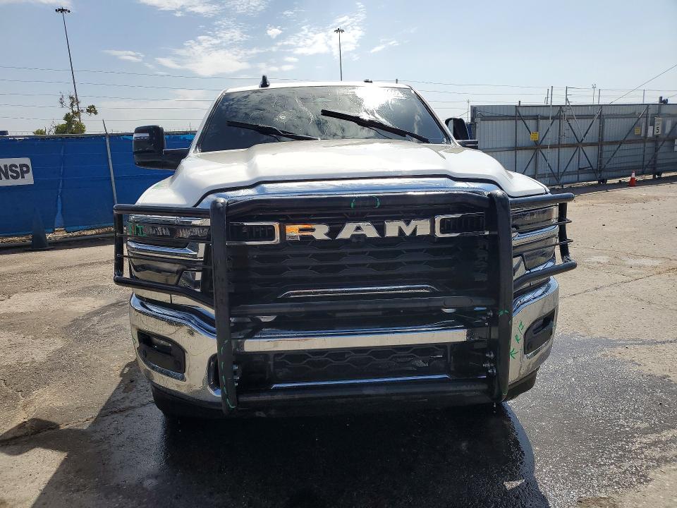 Фото 5 с аукциона – 2026 RAM 2500 с VIN 3C6UR5DJ2TG199289