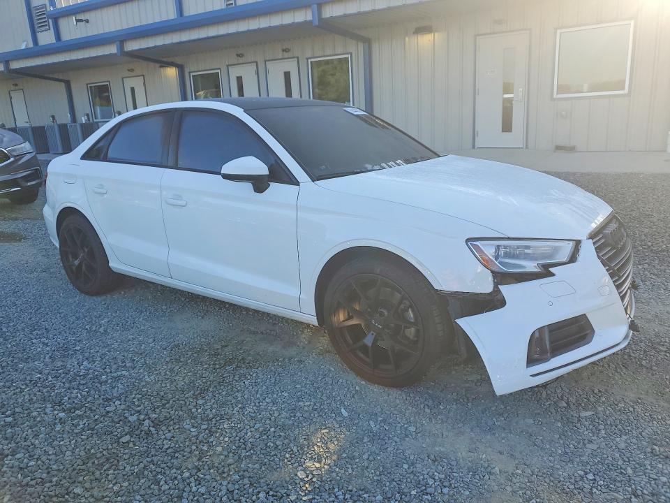 Foto 4 de la subasta – 2020 AUDI A3 con VIN WAUAUGFF6LA101388