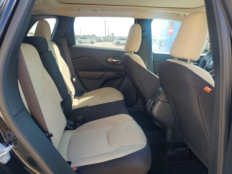 Снимка 11 от търг – 2016 JEEP CHEROKEE с VIN 1C4PJLCB7GW293574