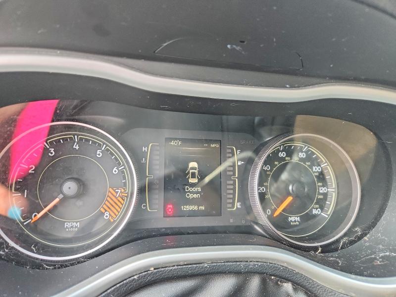 Снимка 9 от търг – 2015 JEEP CHEROKEE с VIN 1C4PJLCS2FW690012