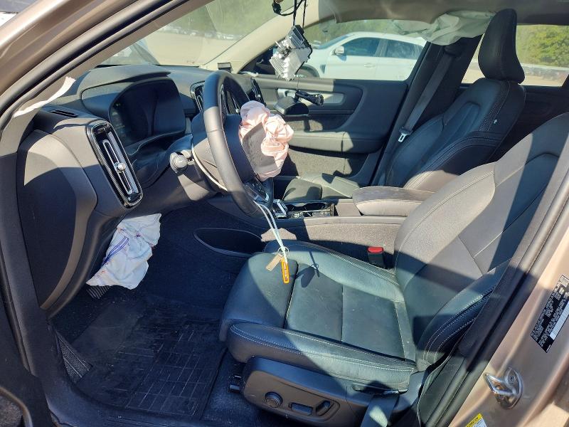 Photo 7 from auction – 2024 VOLVO XC40 with VIN YV4L12UL0R2374956