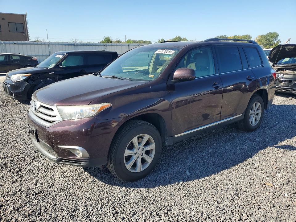 TOYOTA HIGHLANDER 2013 with VIN 5TDBK3EH7DS226798 - Photo from auction