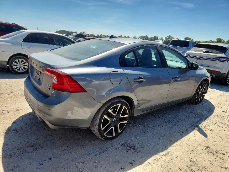 Photo 3 from auction – 2017 VOLVO S60 with VIN YV140MTL7H2427989