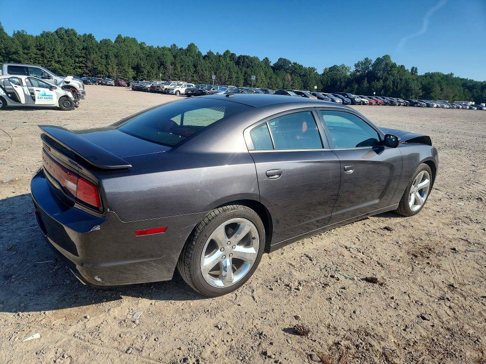 Снимка 3 от търг – 2013 DODGE CHARGER с VIN 2C3CDXHG8DH611766