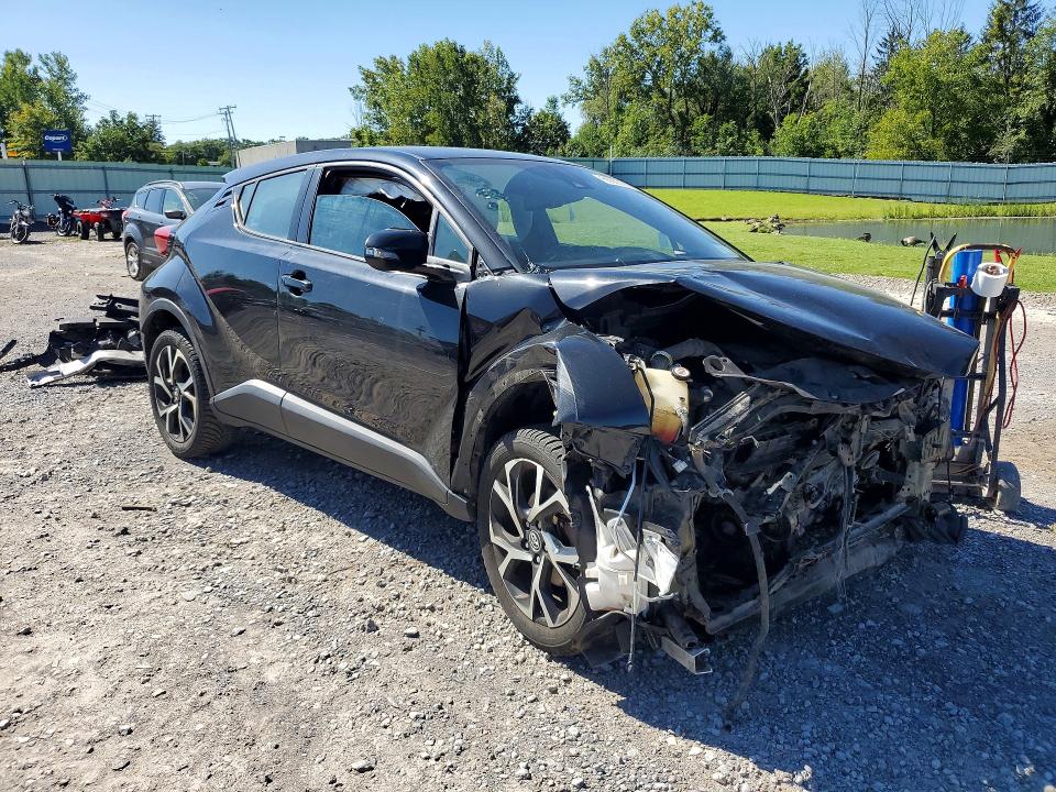 Photo 4 from auction – 2018 TOYOTA C-HR with VIN NMTKHMBXXJR018196