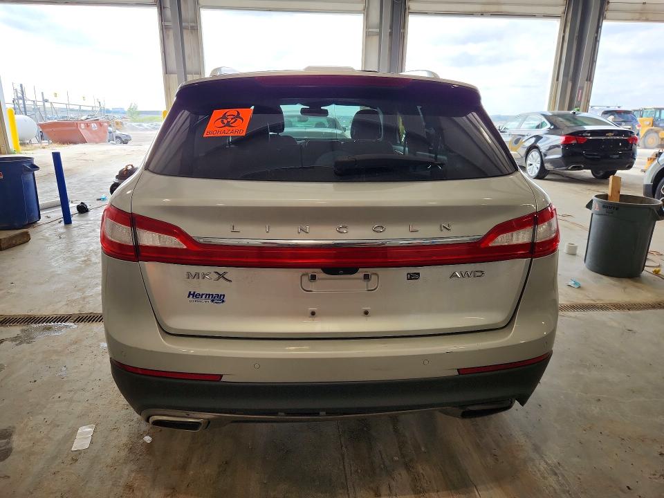 Снимка 6 от търг – 2017 LINCOLN MKX с VIN 2LMPJ8LRXHBL37435