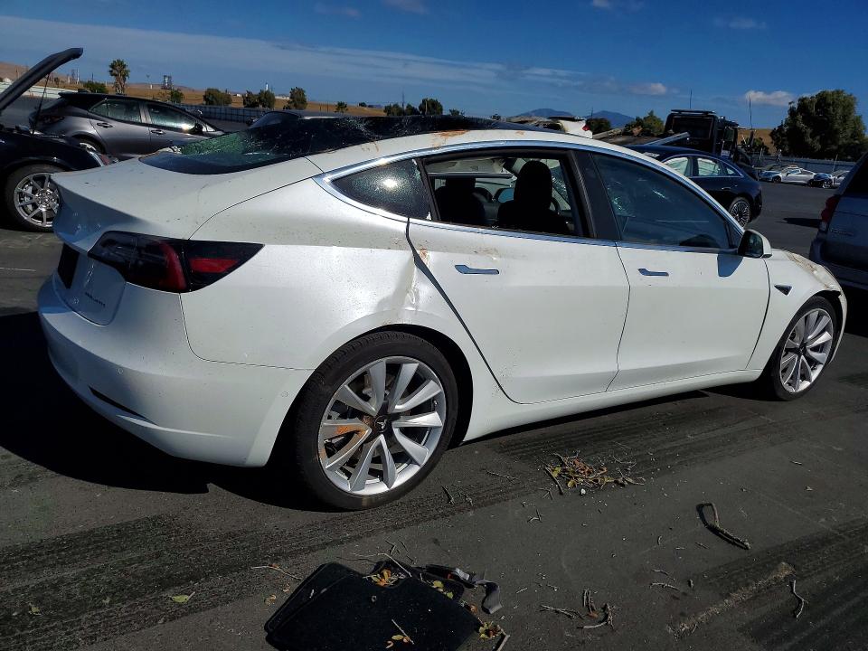 Photo 3 from auction – 2019 TESLA MODEL 3 with VIN 5YJ3E1EB8KF187569