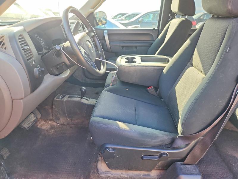 Photo 7 from auction – 2011 CHEVROLET SILVERADO with VIN 1GCRKREA2BZ397670
