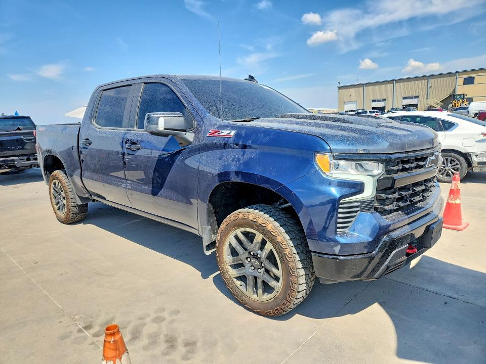 Photo 4 from auction – 2022 CHEVROLET SILVERADO with VIN 3GCUDFEDXNG677693