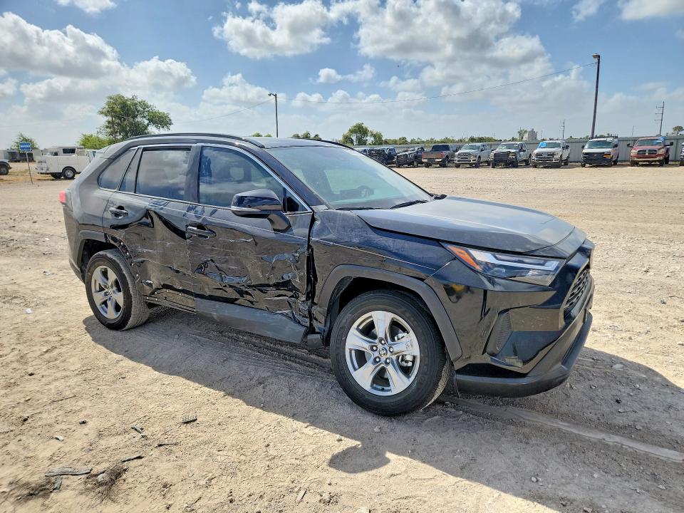 Снимка 4 от търг – 2025 TOYOTA RAV4 HYBRID с VIN 4T3RWRFV2SU215052