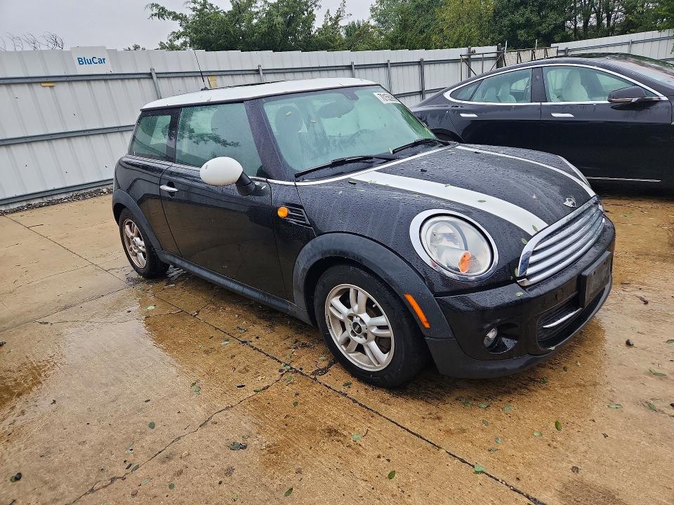 Photo 4 from auction – 2013 MINI COOPER with VIN WMWSU3C5XDT682215