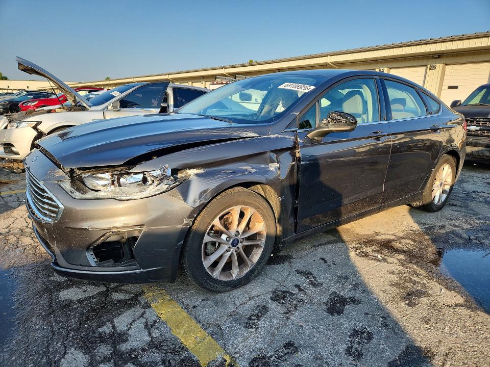 FORD FUSION 2020 z numerem VIN 3FA6P0HDXLR135154 - Zdjęcie z aukcji