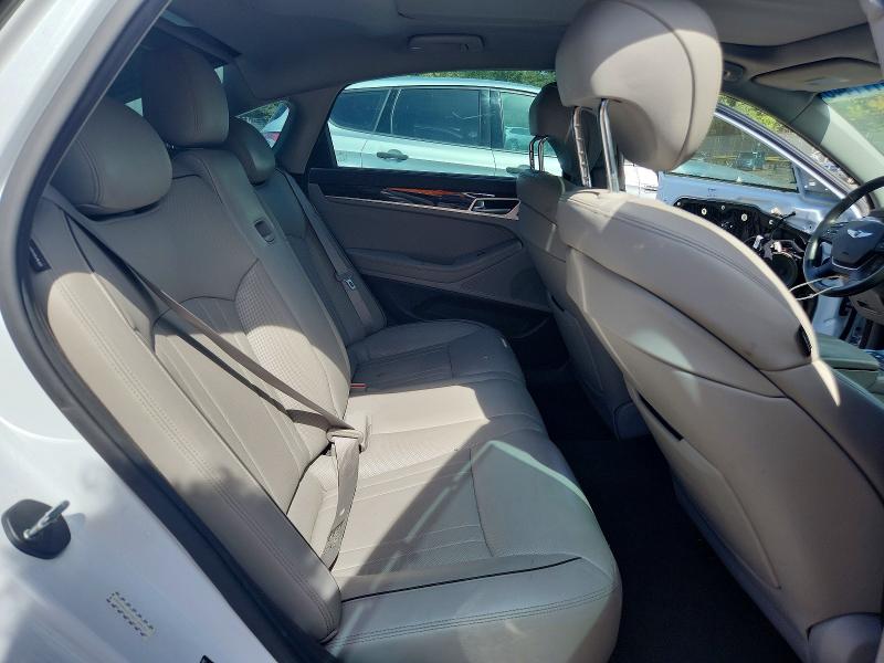 Photo 10 from auction – 2016 HYUNDAI GENESIS with VIN KMHGN4JE1GU138534