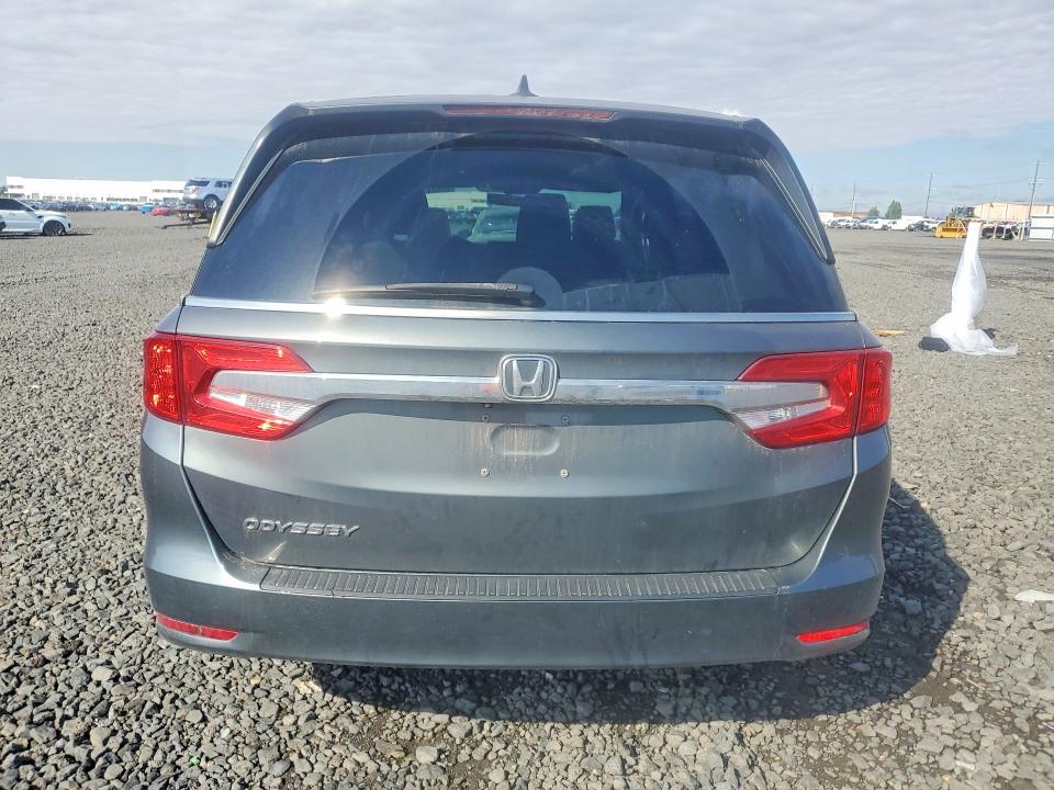 Photo 6 from auction – 2018 HONDA ODYSSEY with VIN 5FNRL6H72JB068919