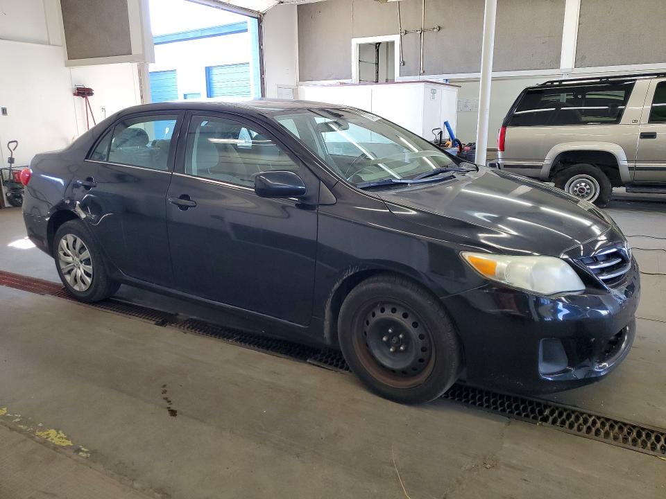 Снимка 4 от търг – 2013 TOYOTA COROLLA с VIN 5YFBU4EE3DP141004