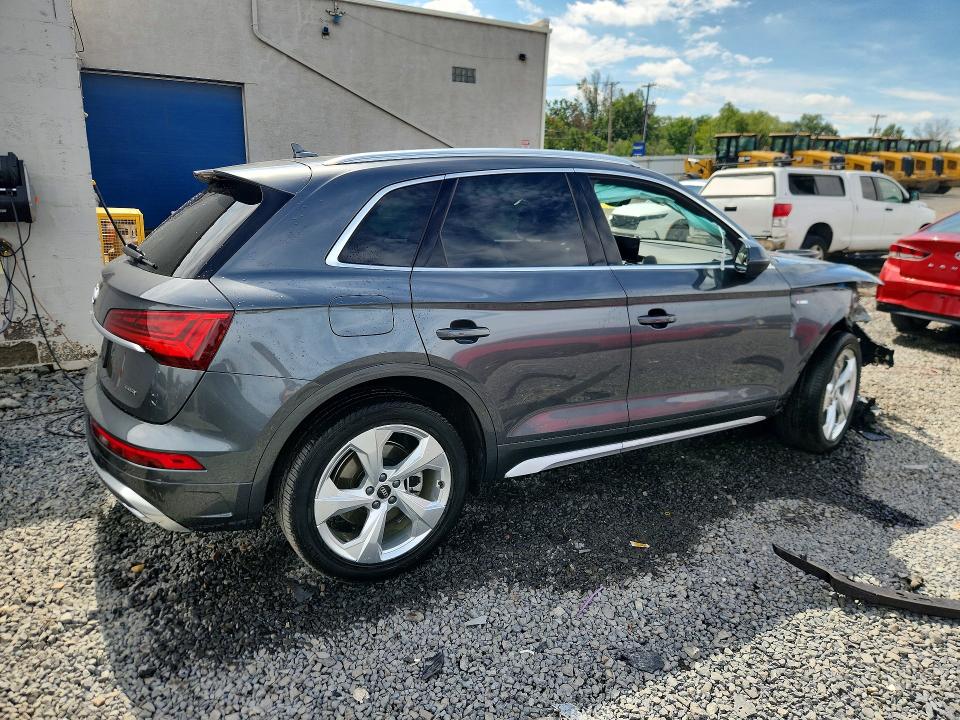 Photo 3 from auction – 2022 AUDI Q5 with VIN WA1EAAFY9N2059298