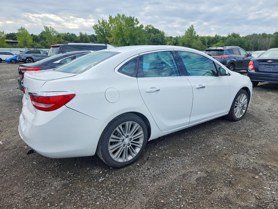 Фото 3 с аукциона – 2014 BUICK VERANO с VIN 1G4PS5SK2E4126358