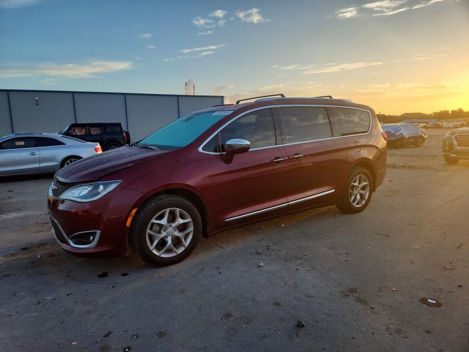 2017 CHRYSLER PACIFICA - Търг №69620666