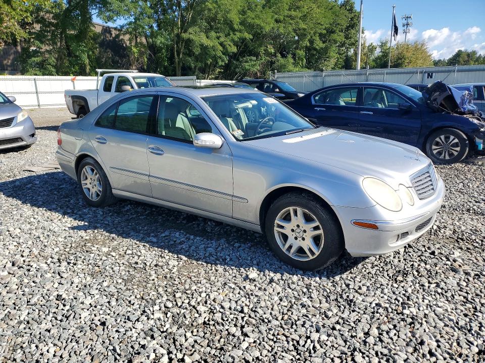 Photo 4 from auction – 2005 MERCEDES-BENZ E with VIN WDBUF82J45X174591