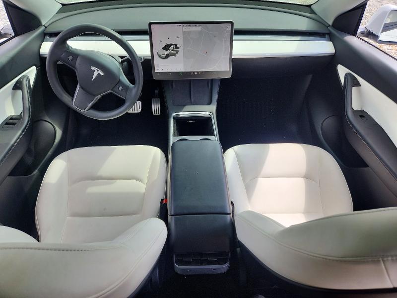 Снимка 8 от търг – 2021 TESLA MODEL Y с VIN 5YJYGDEF5MF304399