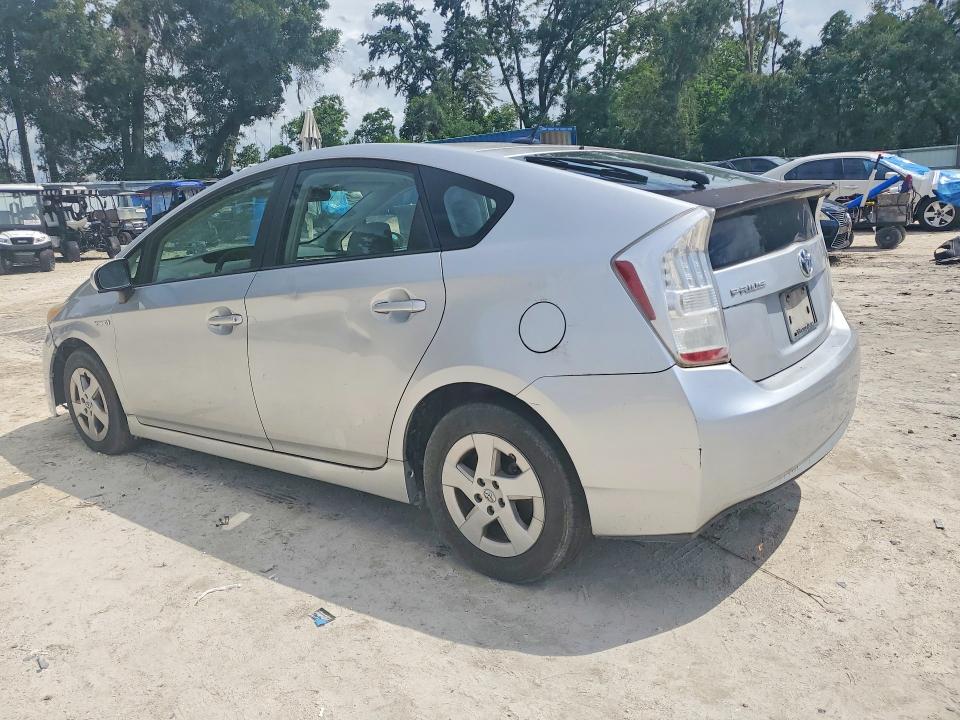 Photo 2 from auction – 2011 TOYOTA PRIUS with VIN JTDKN3DU3B0274322