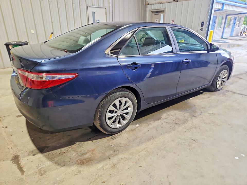Фото 3 с аукциона – 2016 TOYOTA CAMRY с VIN 4T1BF1FK2GU603231