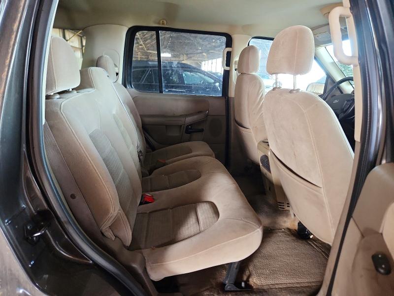 Photo 11 from auction – 2005 FORD EXPLORER with VIN 1FMZU73K95ZA06072