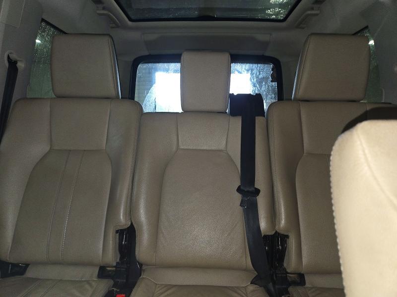 Photo 10 from auction – 2012 LAND ROVER LR4 with VIN SALAG2D47CA631280
