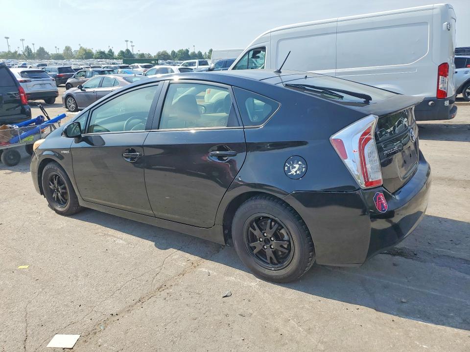 Photo 2 from auction – 2013 TOYOTA PRIUS with VIN JTDKN3DU8D5544425