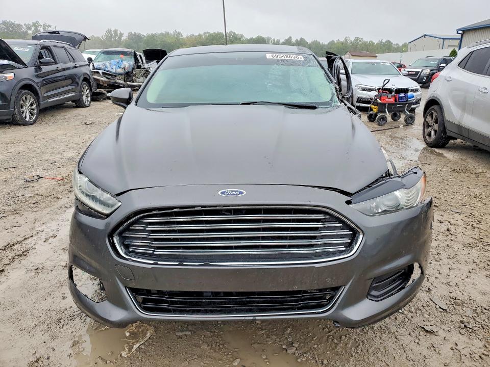 Снимка 5 от търг – 2016 FORD FUSION с VIN 1FA6P0G78G5101749